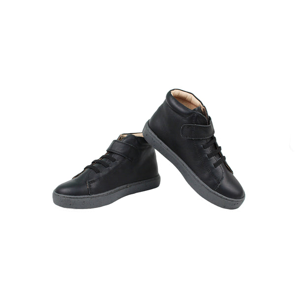 Perroquet Boys High-Top Camper Sneaker - Black/Gray